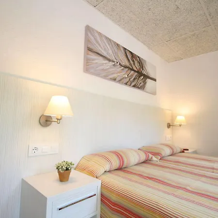Ciudad De Vacaciones Cala Montjoi Ρόζες